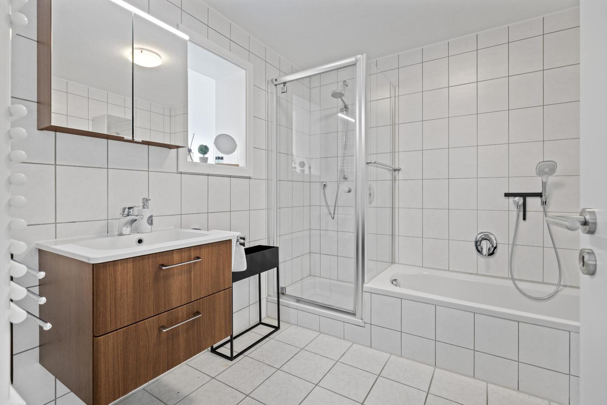 Goldcream Suites - Modern - Netflix - Free Parking กุนซ์บวร์ก ภายนอก รูปภาพ